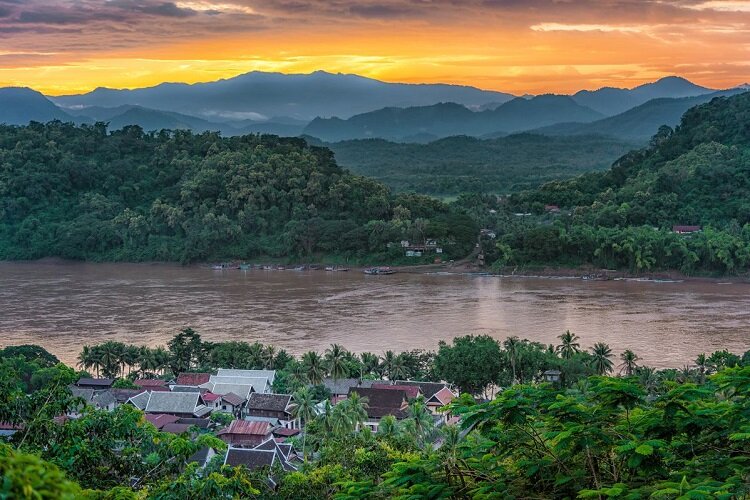 Capture the authentic charm of Muang Xay’s cultural scene